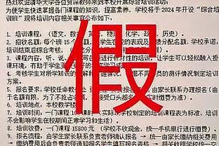 明天戴吗？詹姆斯上赛季为自己加冕的名场面就是在对阵爵士时创造