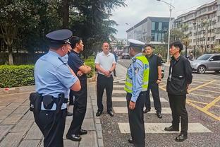 意天空：米兰有意大巴黎后卫穆基勒，还想求购阿根廷国脚中场圭多